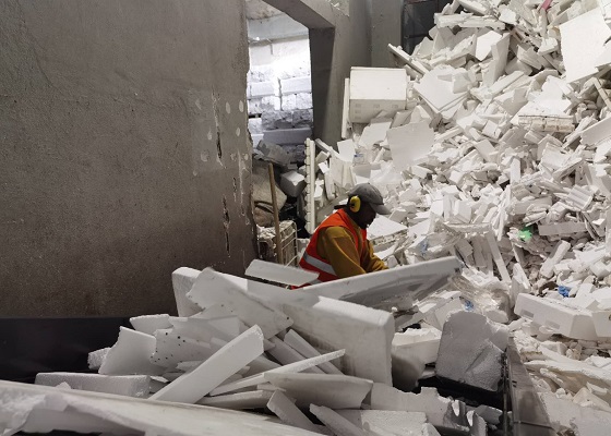 聚苯乙烯泡沫废料堆积